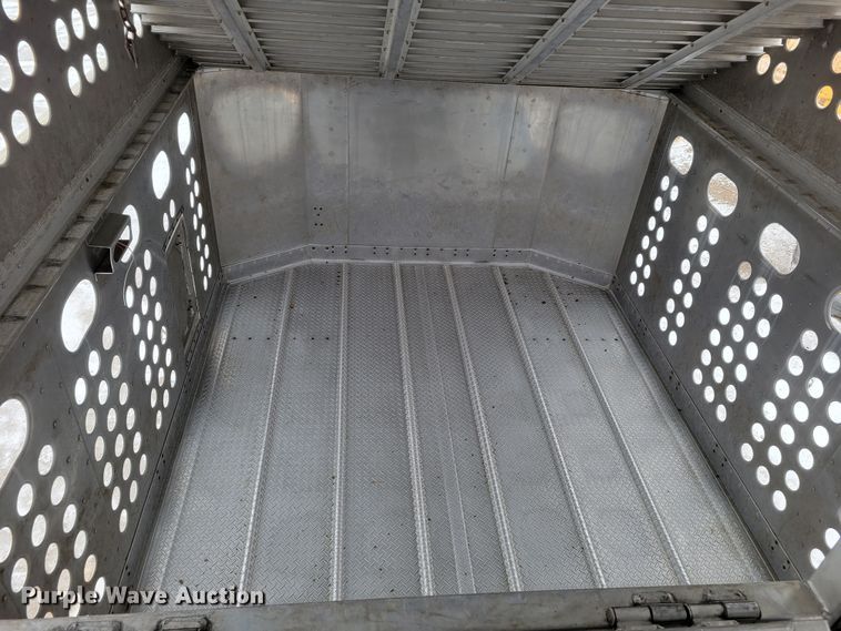 image for item DM8225 2011 Merritt  livestock trailer