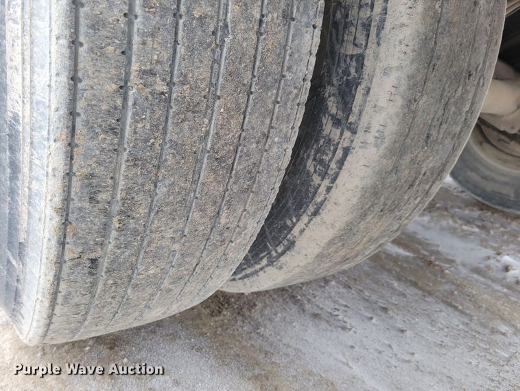 image for item DM8225 2011 Merritt  livestock trailer