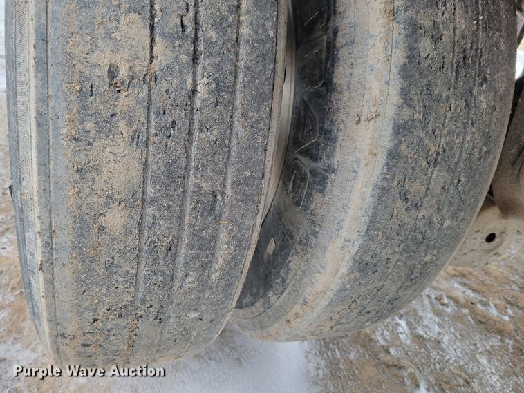 image for item DM8225 2011 Merritt  livestock trailer