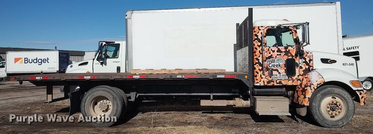 image for item DO3726 2009 Peterbilt 335  dump flatbed truck