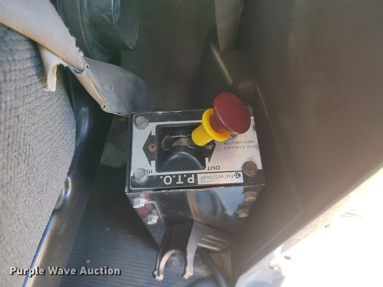 image for item DO3753 2010 Kenworth W900  semi truck