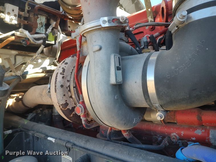 image for item DO3753 2010 Kenworth W900  semi truck