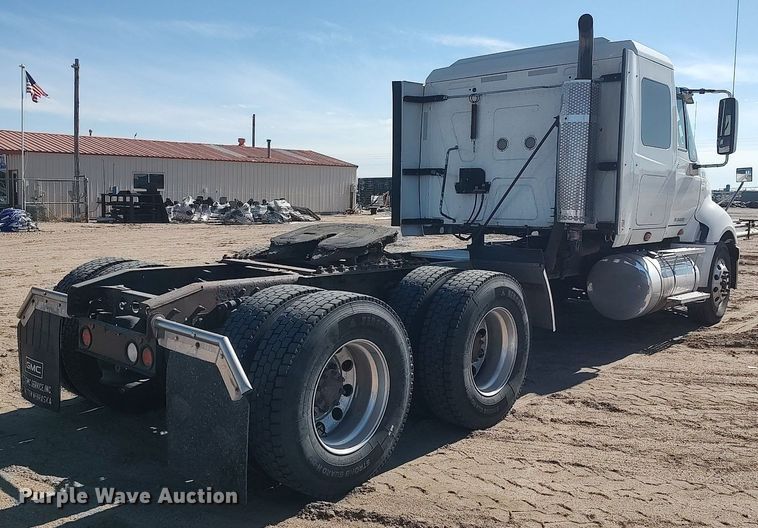 image for item DO3767 2012 International ProStar Plus  semi truck