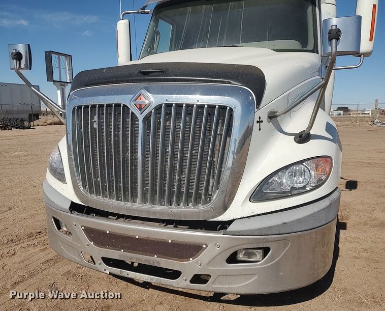 image for item DO3767 2012 International ProStar Plus  semi truck