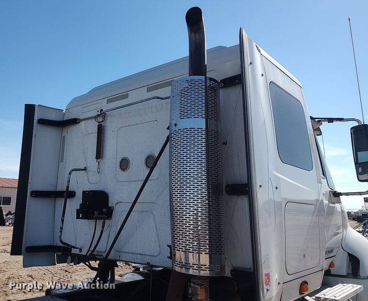 image for item DO3767 2012 International ProStar Plus  semi truck