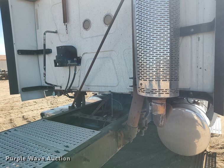 image for item DO3767 2012 International ProStar Plus  semi truck