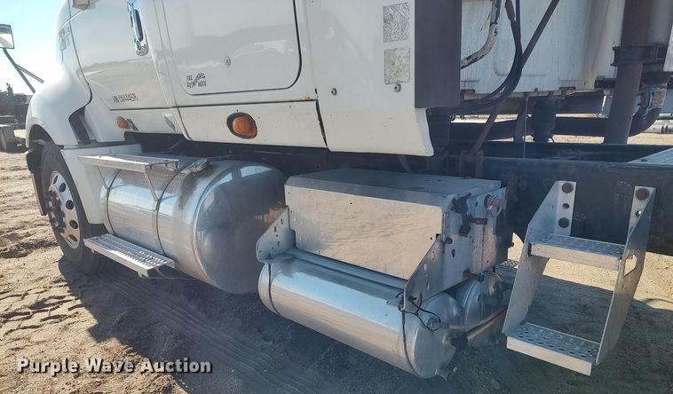 image for item DO3767 2012 International ProStar Plus  semi truck