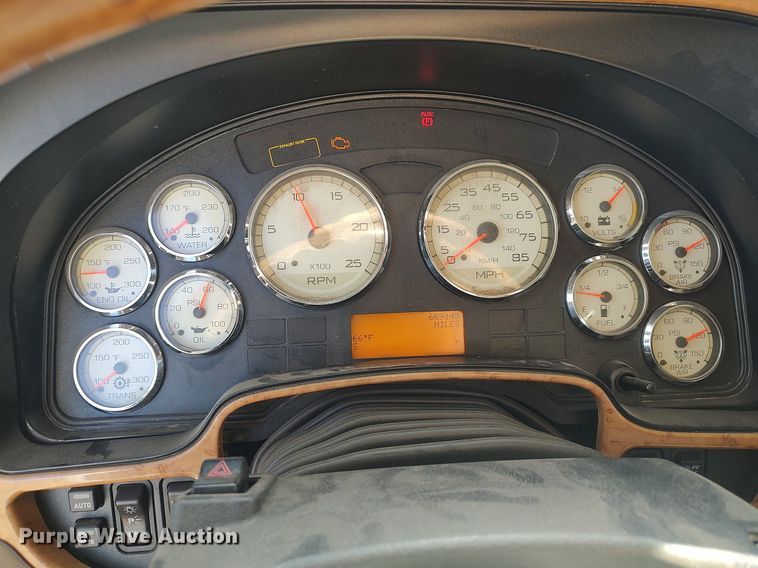 image for item DO3767 2012 International ProStar Plus  semi truck