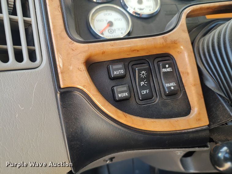 image for item DO3767 2012 International ProStar Plus  semi truck