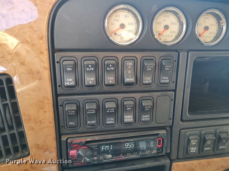 image for item DO3767 2012 International ProStar Plus  semi truck