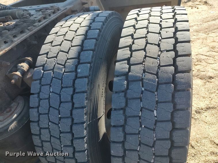 image for item DO3767 2012 International ProStar Plus  semi truck