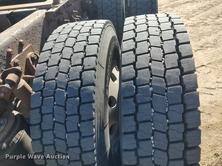 image for item DO3767 2012 International ProStar Plus  semi truck