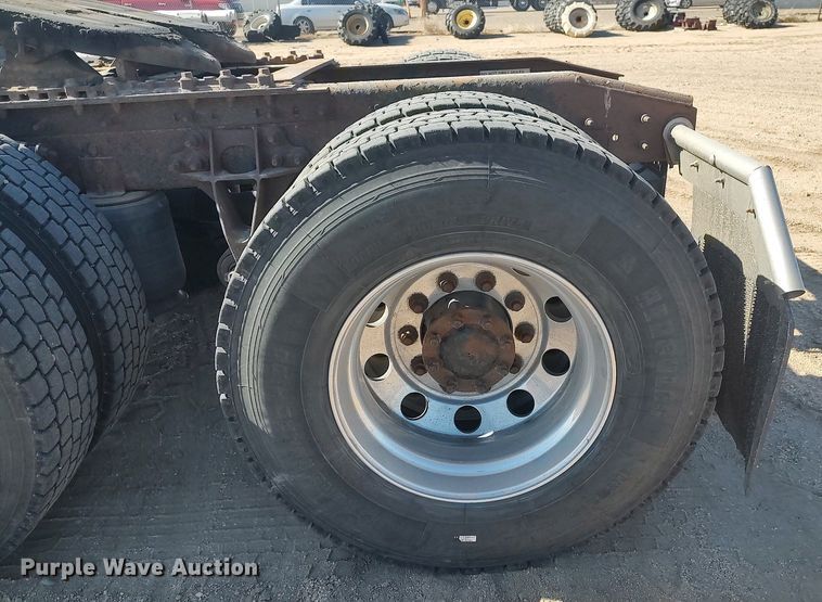 image for item DO3767 2012 International ProStar Plus  semi truck