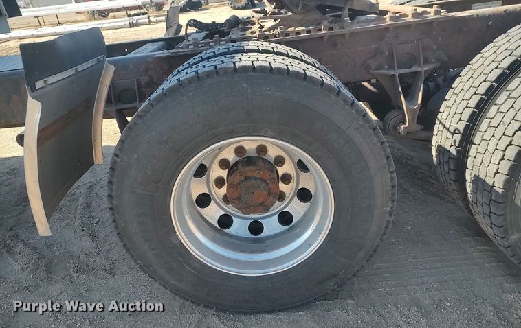 image for item DO3767 2012 International ProStar Plus  semi truck