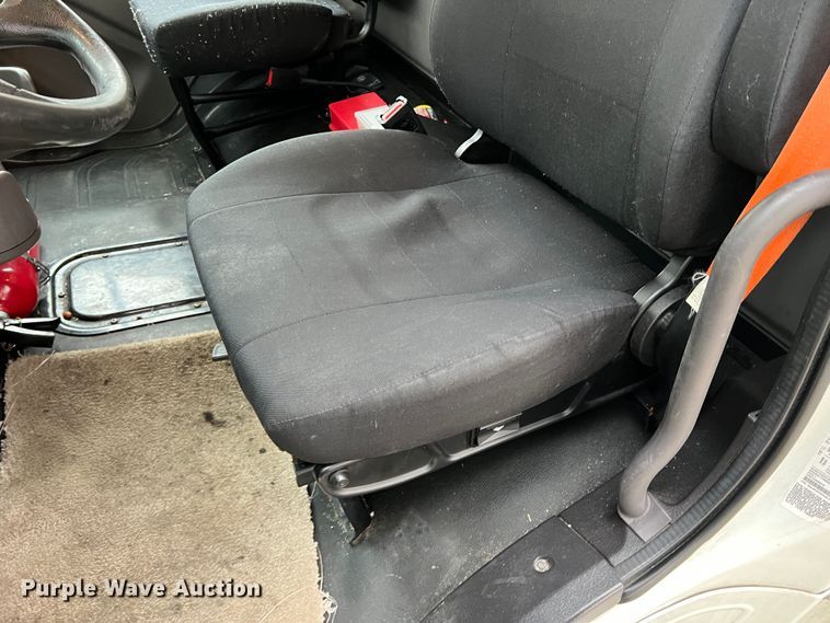 image for item DO8948 2020 Freightliner M2  box truck