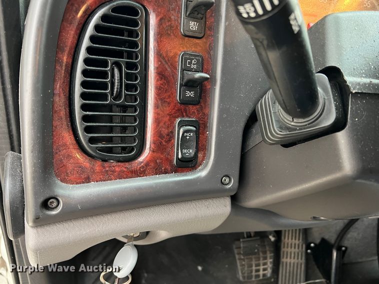 image for item DO8948 2020 Freightliner M2  box truck