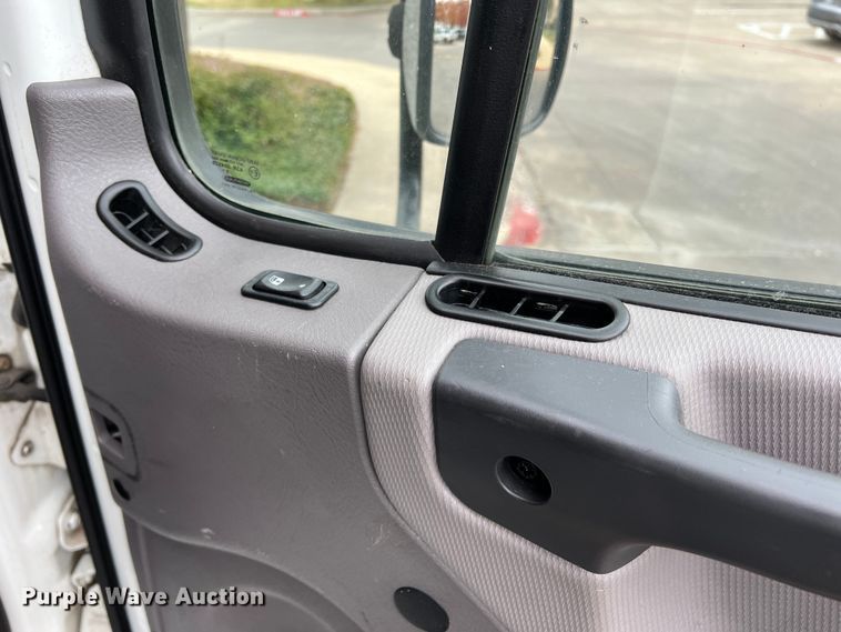 image for item DO8948 2020 Freightliner M2  box truck