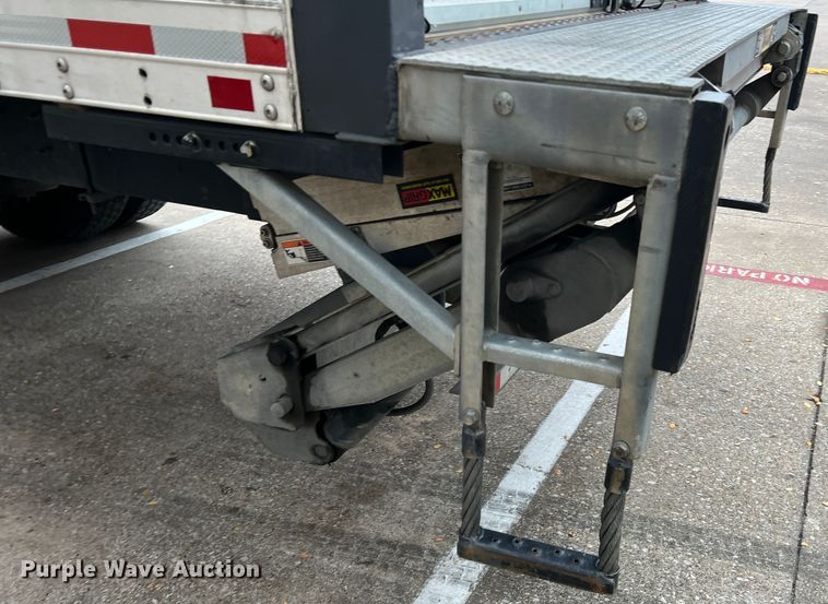 image for item DO8948 2020 Freightliner M2  box truck