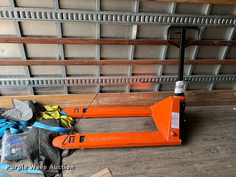 image for item DO8948 2020 Freightliner M2  box truck