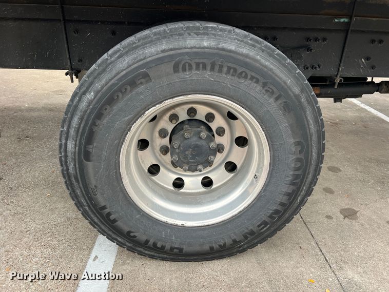 image for item DO8948 2020 Freightliner M2  box truck