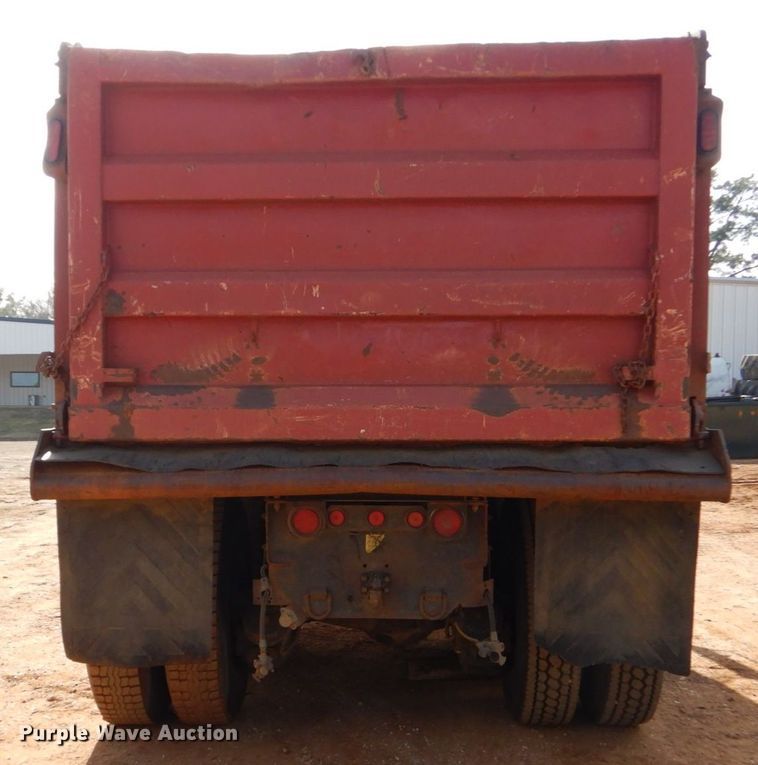 image for item DP8611 1999 Mack CH613  dump truck