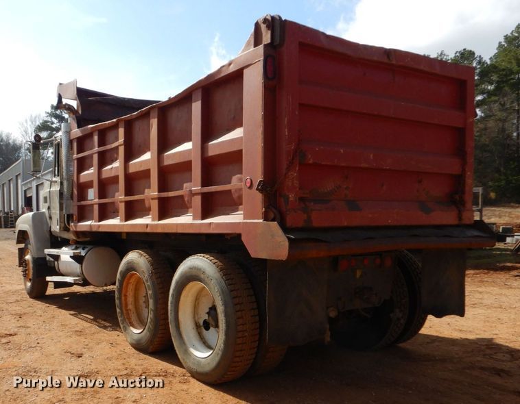 image for item DP8611 1999 Mack CH613  dump truck