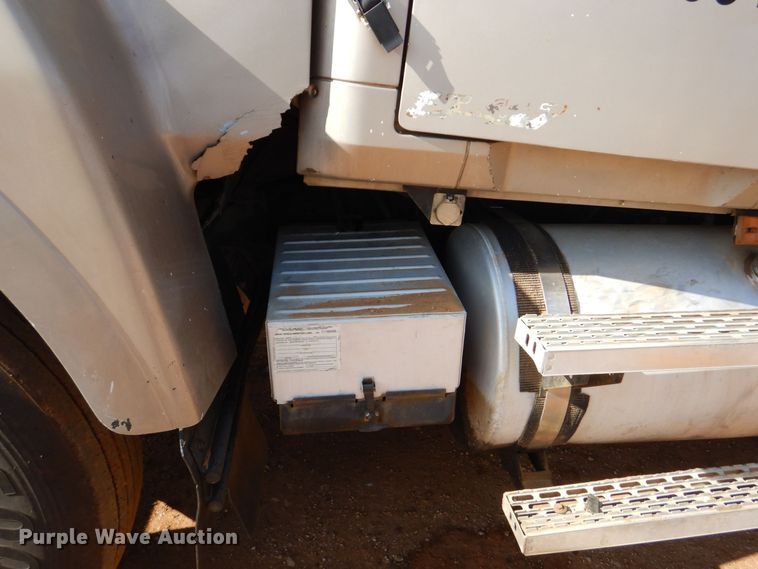 image for item DP8611 1999 Mack CH613  dump truck