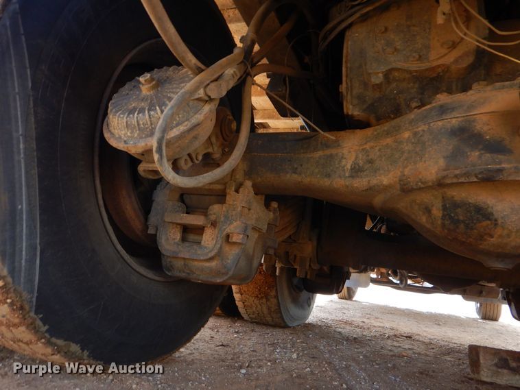 image for item DP8611 1999 Mack CH613  dump truck