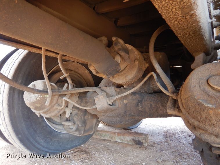 image for item DP8611 1999 Mack CH613  dump truck