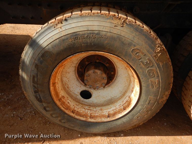 image for item DP8611 1999 Mack CH613  dump truck