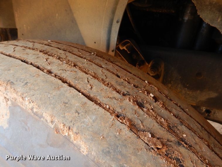 image for item DP8611 1999 Mack CH613  dump truck