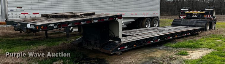 image for item DQ1972 2007 XL Specialized Trailers  lowboy equipment trailer