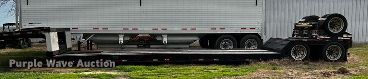 image for item DQ1972 2007 XL Specialized Trailers  lowboy equipment trailer