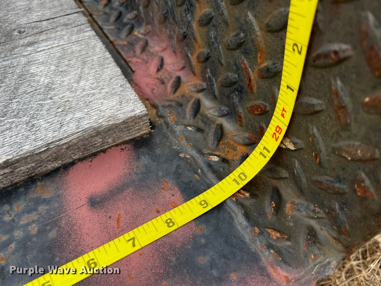 image for item DQ1972 2007 XL Specialized Trailers  lowboy equipment trailer