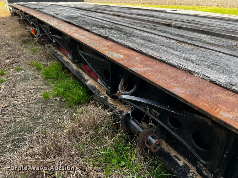 image for item DQ1972 2007 XL Specialized Trailers  lowboy equipment trailer