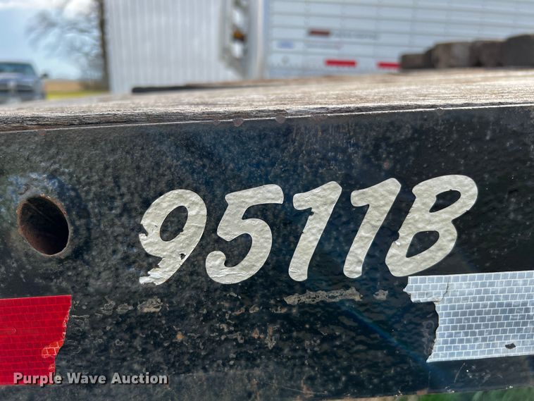 image for item DQ1972 2007 XL Specialized Trailers  lowboy equipment trailer