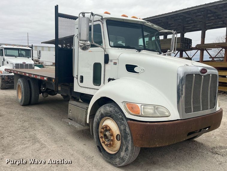 image for item DQ4092 2009 Peterbilt 335  dump flatbed truck