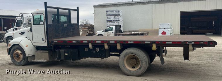 image for item DQ4092 2009 Peterbilt 335  dump flatbed truck