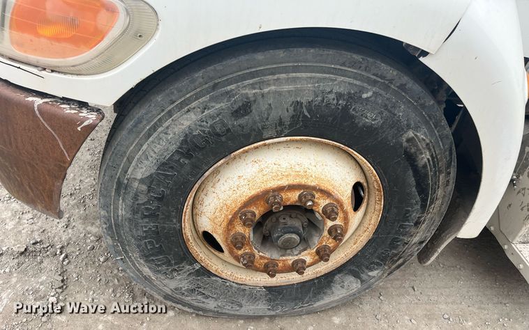 image for item DQ4092 2009 Peterbilt 335  dump flatbed truck