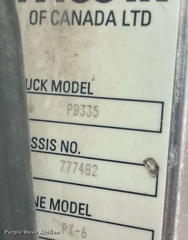 image for item DQ4092 2009 Peterbilt 335  dump flatbed truck