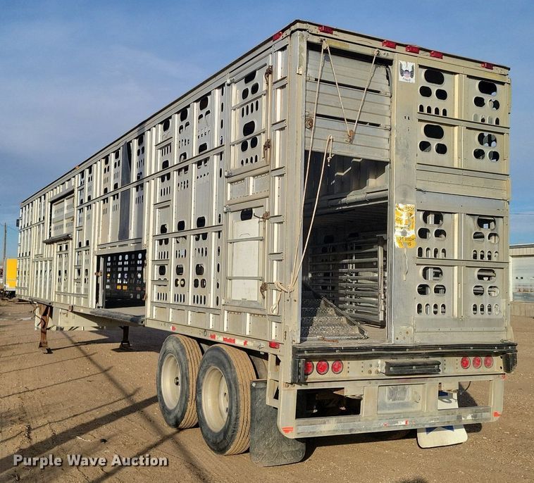 image for item DR5535 2005 Barrett  livestock trailer