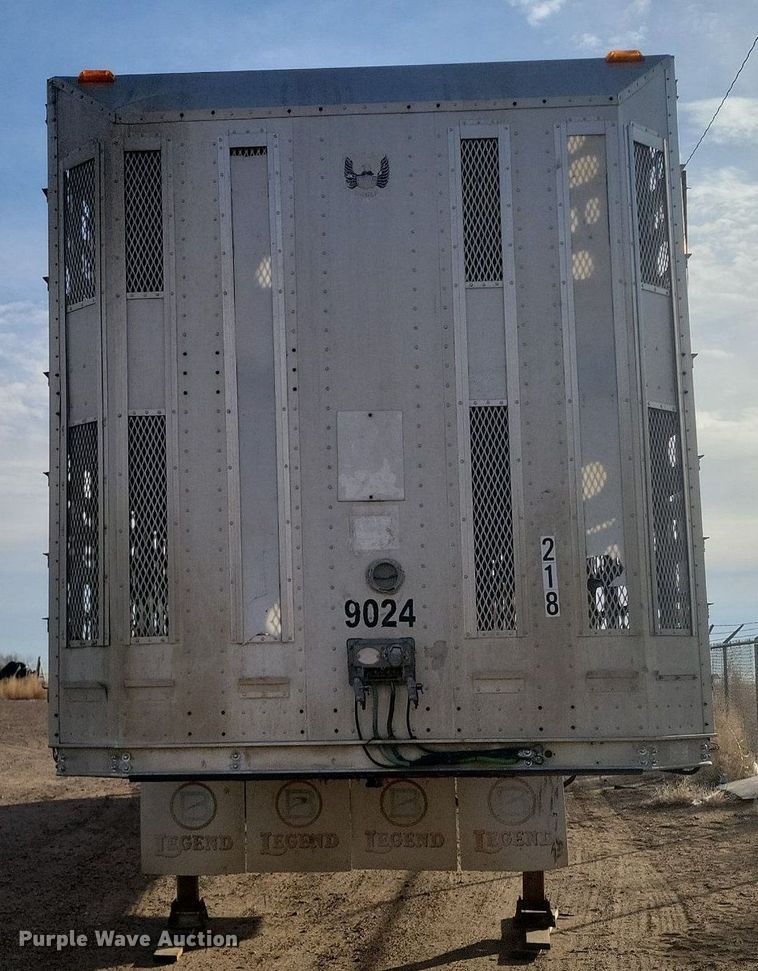 image for item DR5535 2005 Barrett  livestock trailer