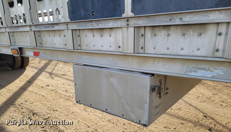 image for item DR5535 2005 Barrett  livestock trailer