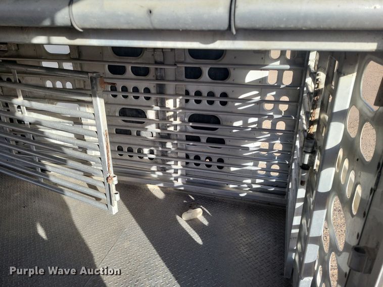 image for item DR5535 2005 Barrett  livestock trailer