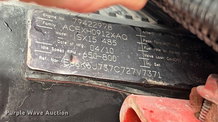 image for item DS2740 2012 Freightliner Cascadia  semi truck