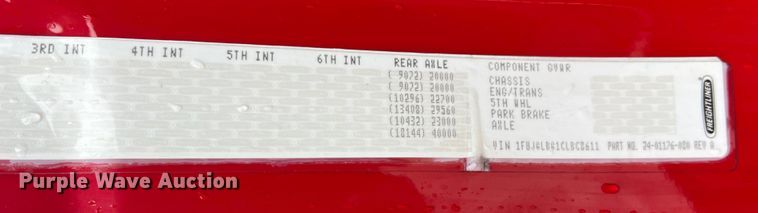 image for item DS2740 2012 Freightliner Cascadia  semi truck