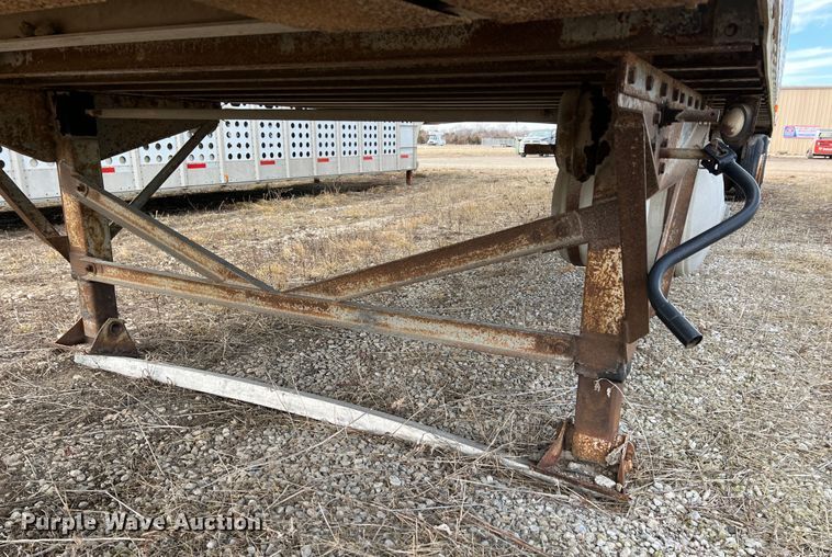 image for item ID9416 1990 Great Dane  refrigerated van trailer