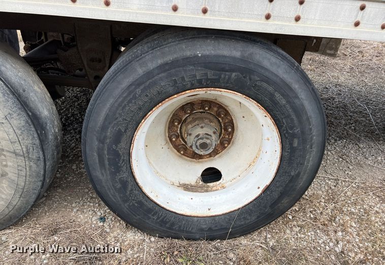 image for item ID9416 1990 Great Dane  refrigerated van trailer