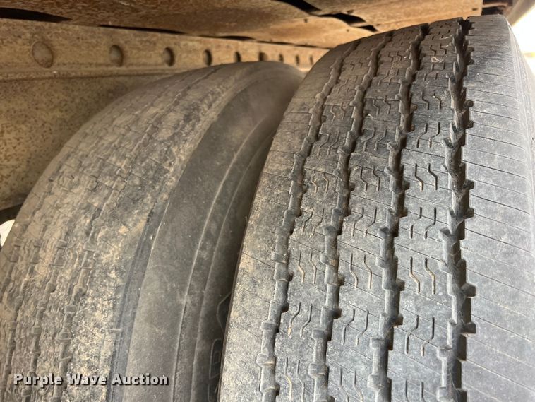 image for item ID9416 1990 Great Dane  refrigerated van trailer