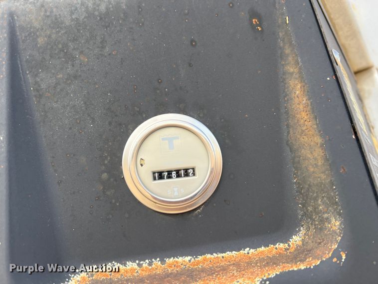 image for item ID9417 1985 Utility  refrigerated van trailer